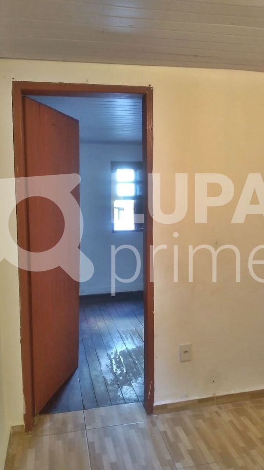 Casa à venda com 3 quartos, 130m² - Foto 3