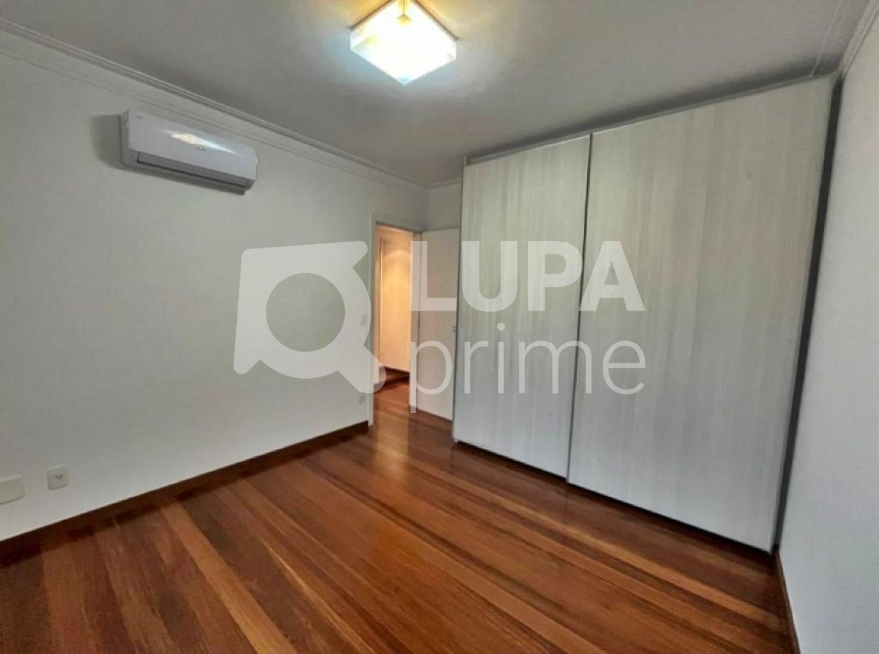 apartamento-locacao-sao-paulo-vila-olimpia-4dormitorios-2suites-4vagas-226m2-LM24441