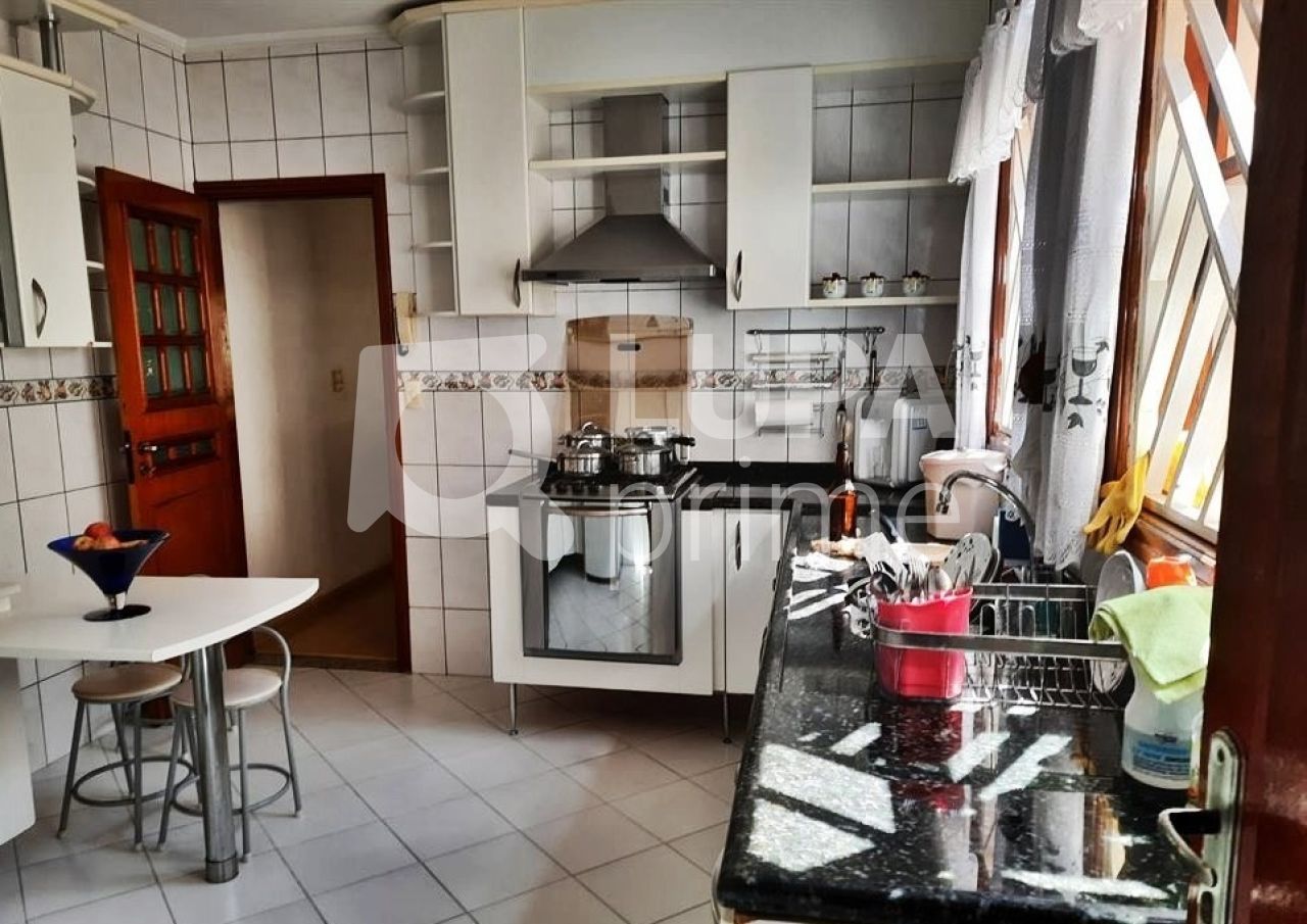 sobrado-venda-sao-paulo-vila-constanca-3dormitorios-3suites-4vagas-114m2-LM24539