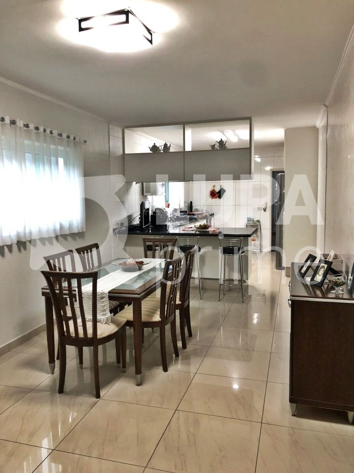 Casa, 3 quartos, 200 m² - Foto 4