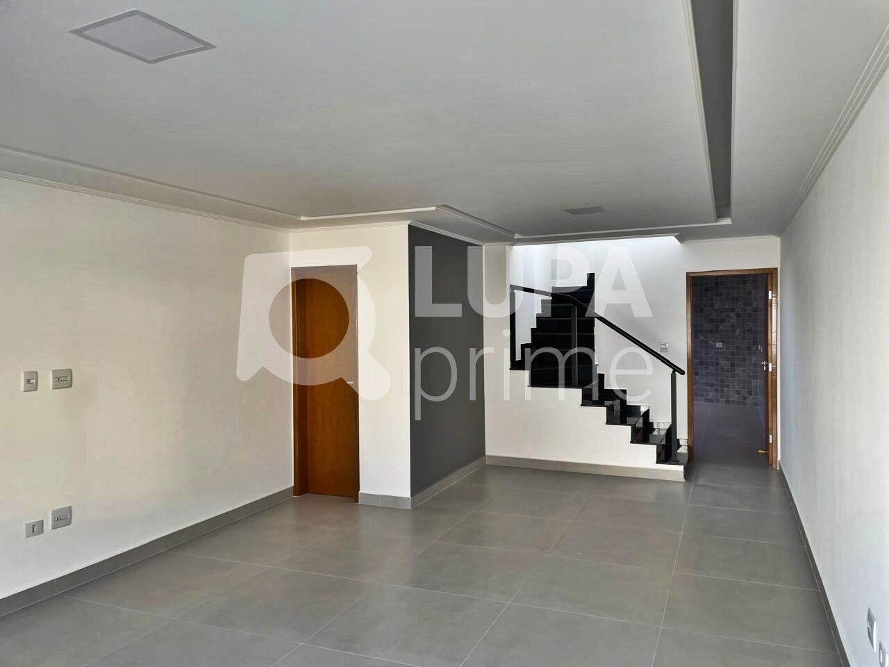 sobrado-venda-sao-paulo-parada-inglesa-3dormitorios-1suite-4vagas-152m2-LM24708