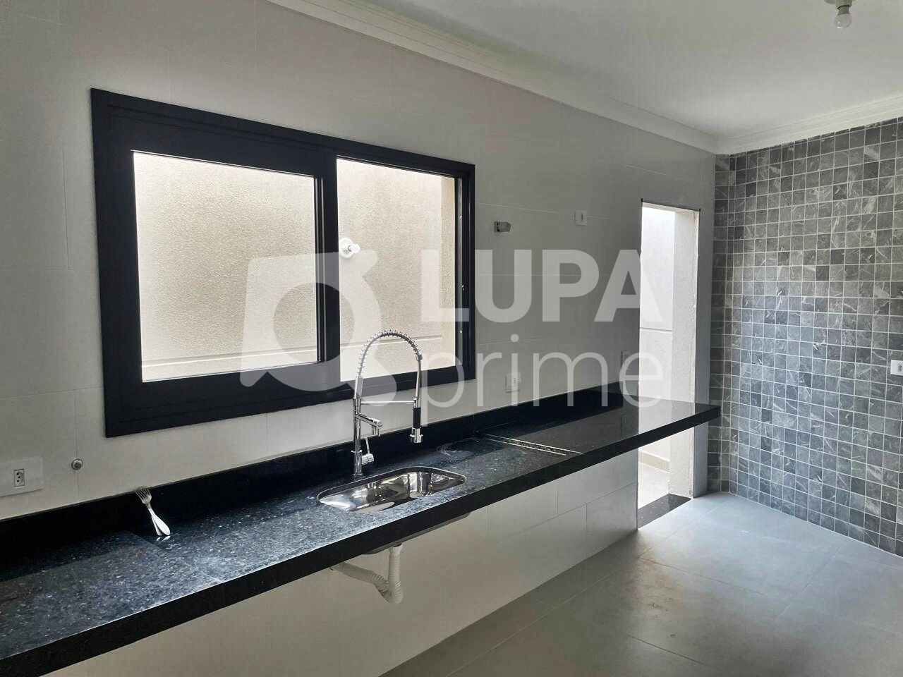 sobrado-venda-sao-paulo-parada-inglesa-3dormitorios-1suite-4vagas-152m2-LM24708