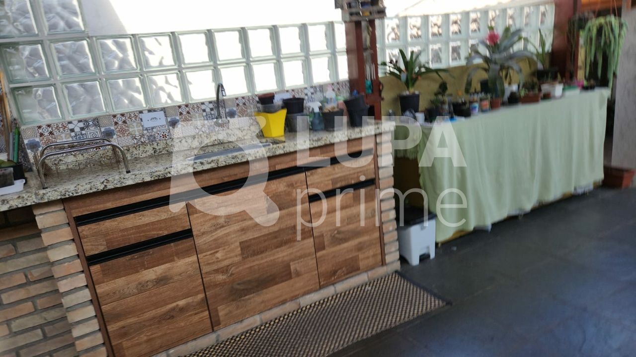 casa-terrea-venda-sao-paulo-vila-maria-alta-2dormitorios-1suite-1vaga-101m2-LM24722