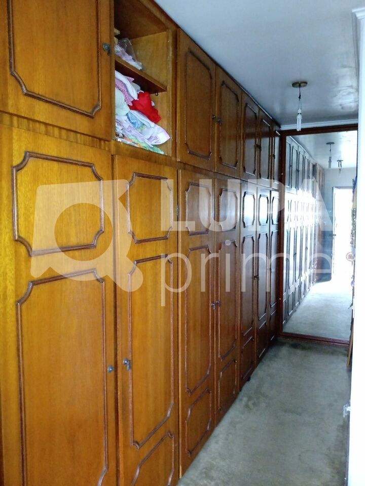 sobrado-venda-guarulhos-vila-rosalia-4dormitorios-4suites-2vagas-360m2-LM24781