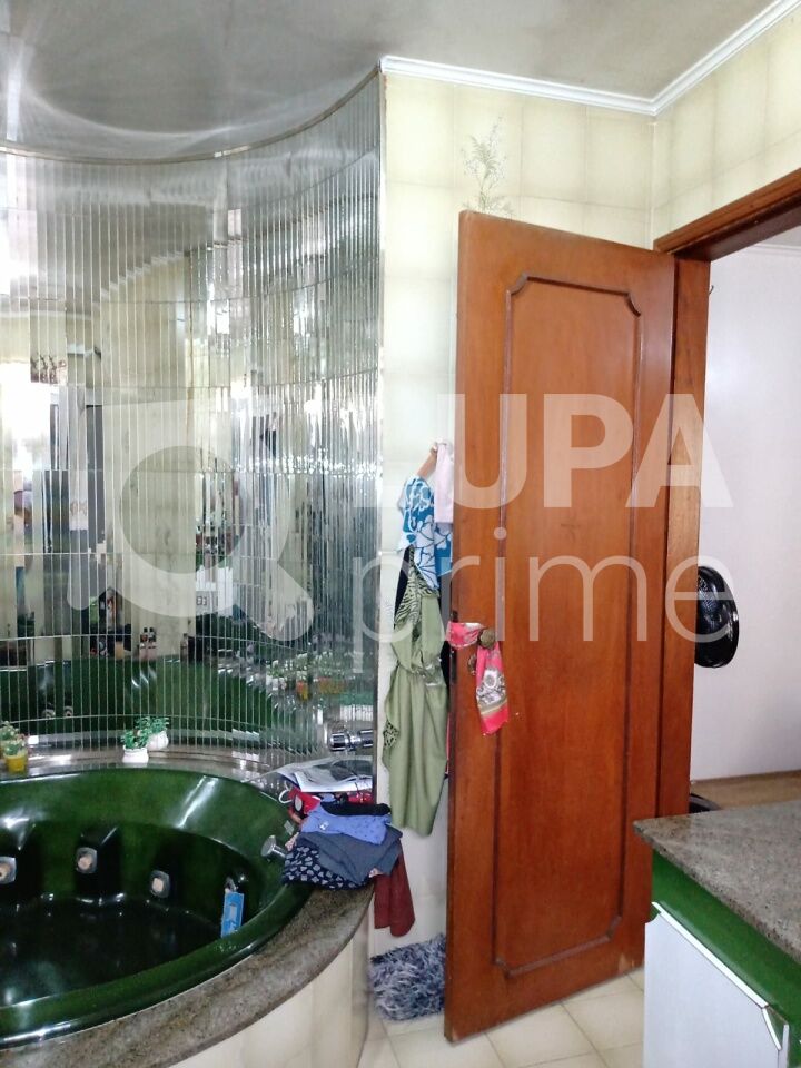 sobrado-venda-guarulhos-vila-rosalia-4dormitorios-4suites-2vagas-360m2-LM24781