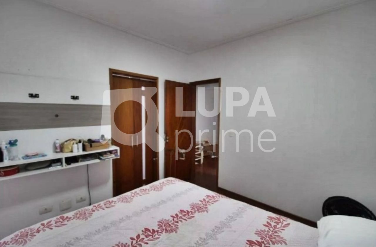 sobrado-venda-sao-paulo-vila-maria-alta-6dormitorios-1suite-2vagas-150m2-LM25094