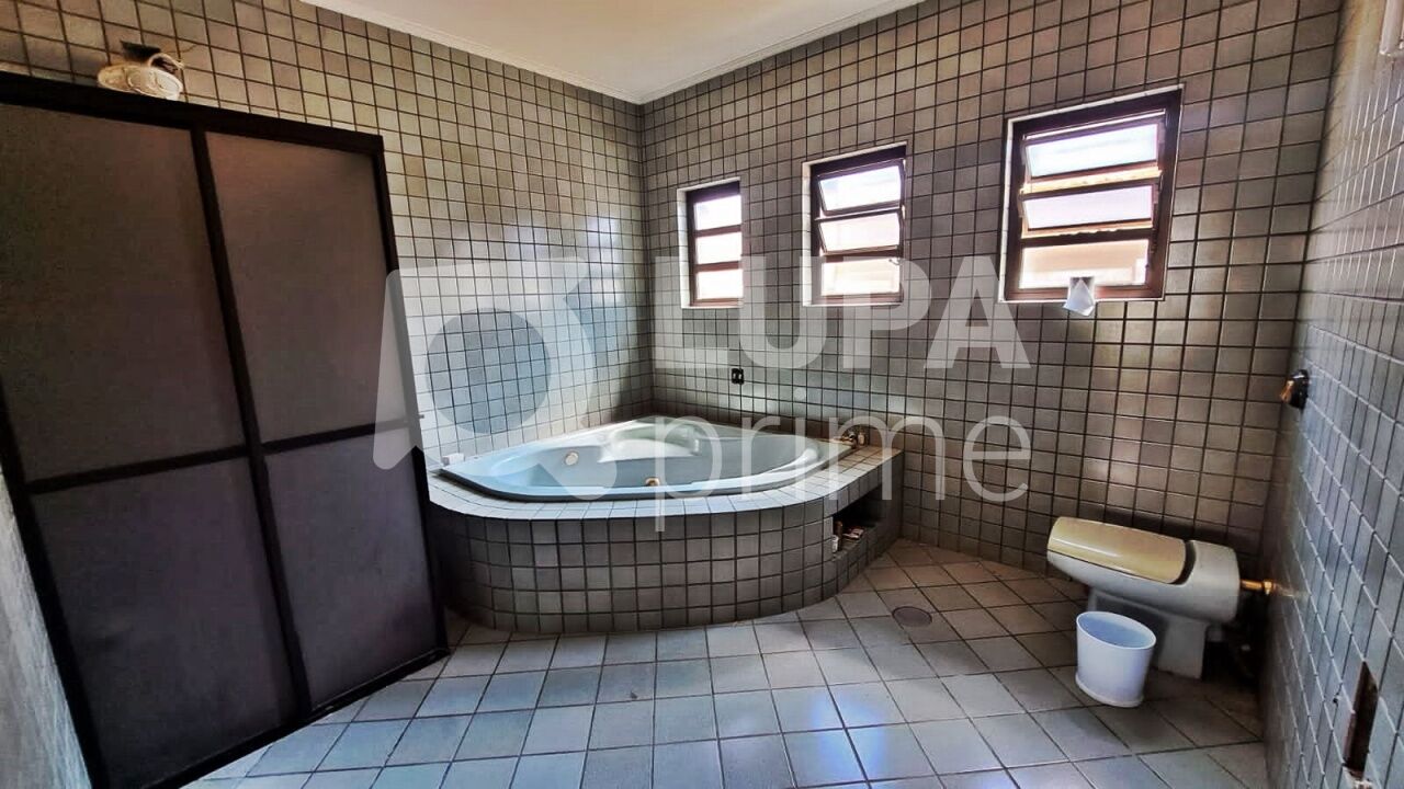 sobrado-venda-sao-paulo-bortolandia-5dormitorios-1suite-4vagas-158m2-LM25166