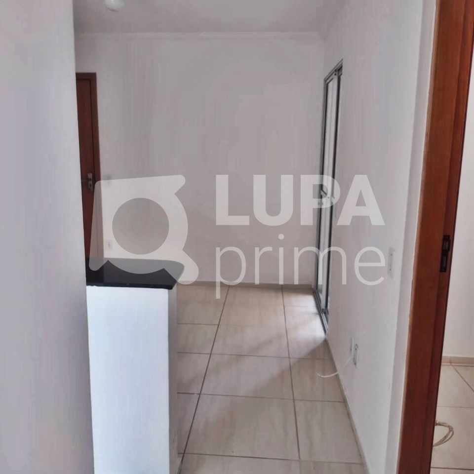 Apartamento, 2 quartos, 42 m² - Foto 2