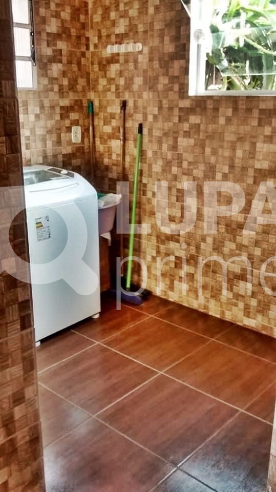Casa à venda com 2 quartos, 200m² - Foto 5