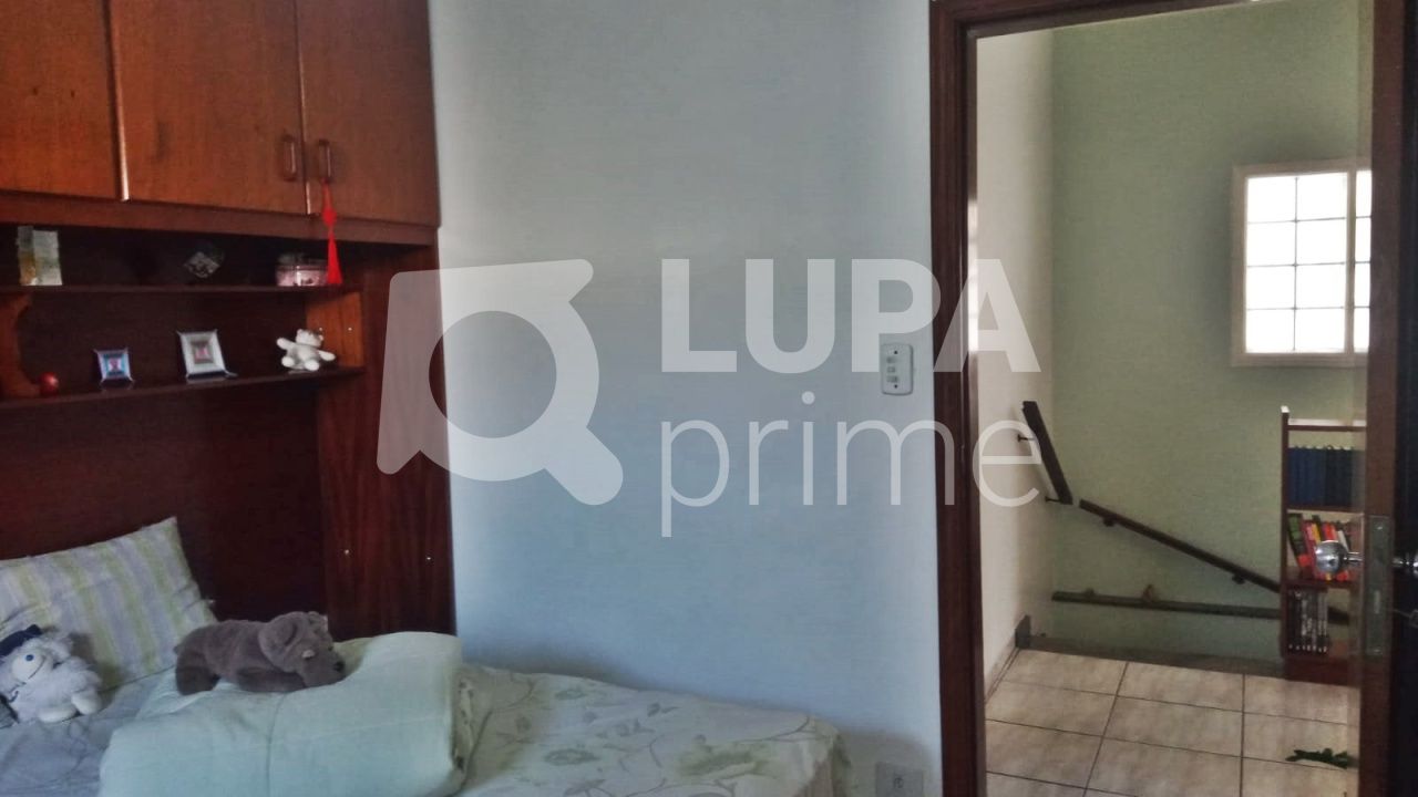 Casa, 3 quartos, 220 m² - Foto 15