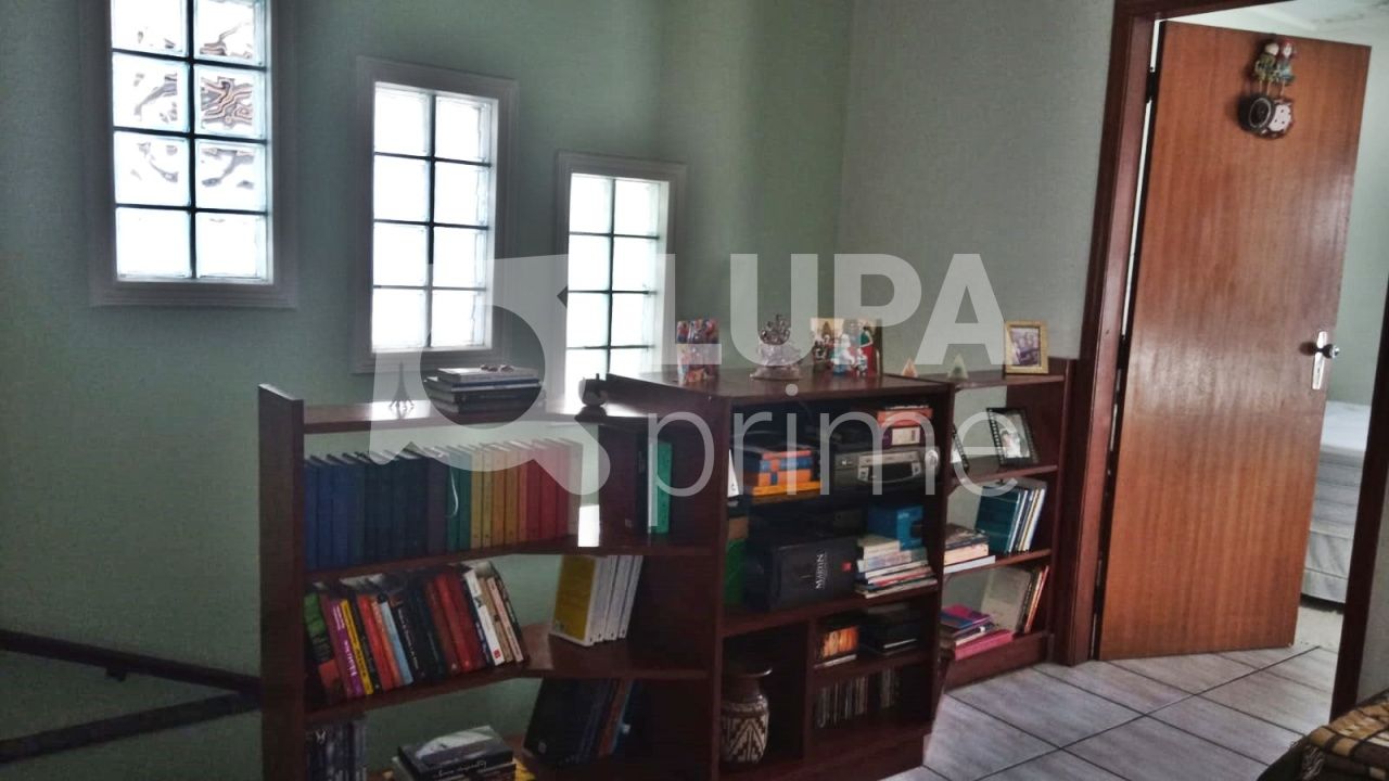 Casa, 3 quartos, 220 m² - Foto 10