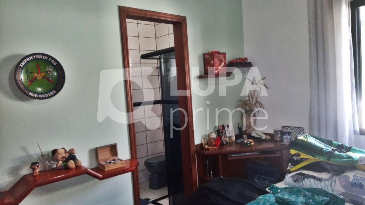 Casa, 3 quartos, 220 m² - Foto 16