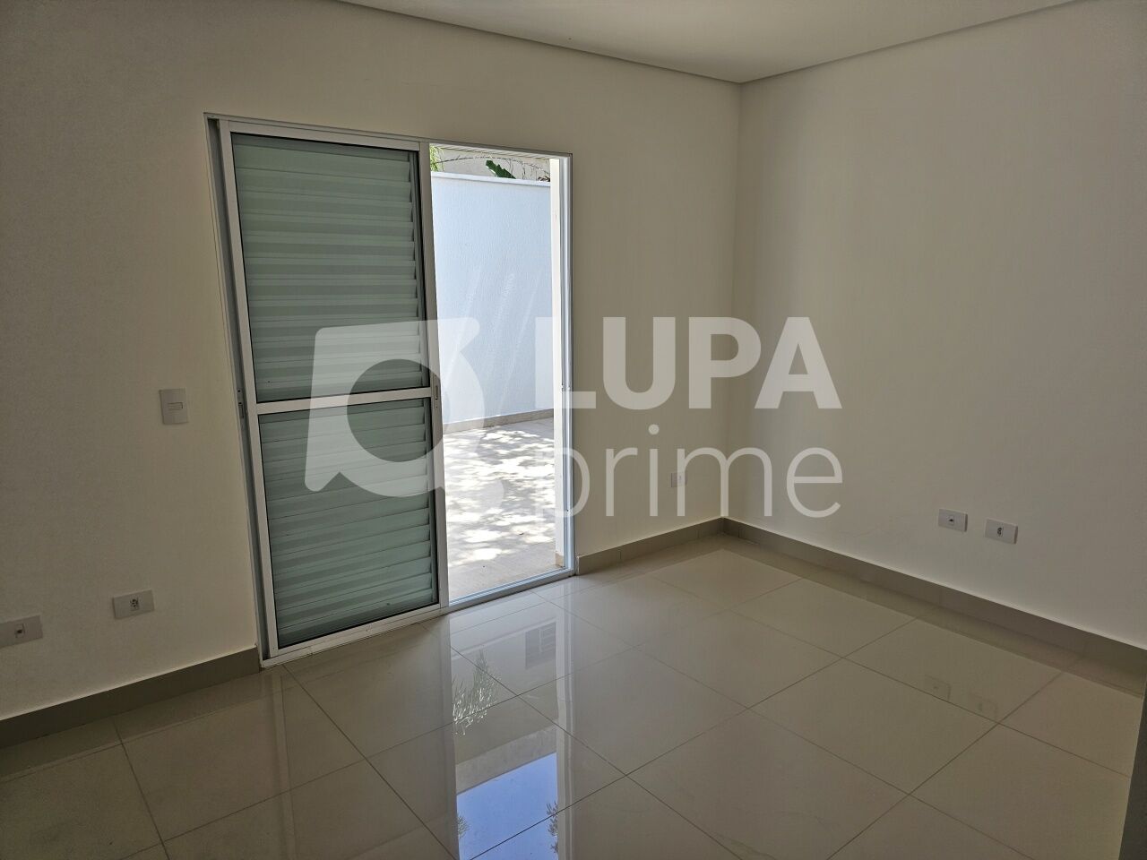 sobrado-venda-sao-paulo-horto-florestal-4dormitorios-2suites-3vagas-185m2-LM25533