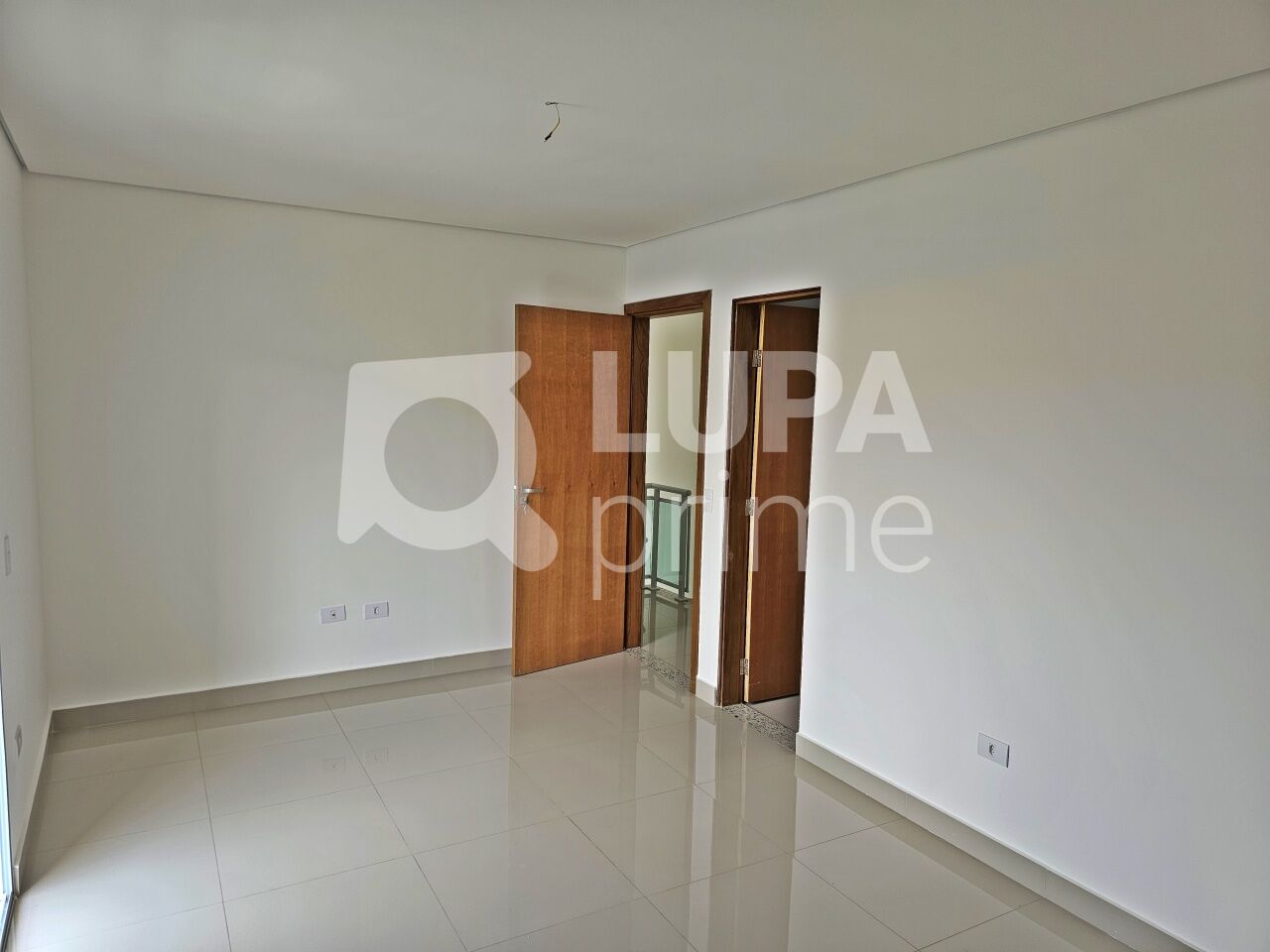 sobrado-venda-sao-paulo-horto-florestal-4dormitorios-2suites-3vagas-185m2-LM25533