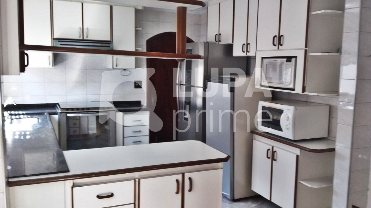 sobrado-venda-sao-paulo-sao-miguel-paulista-3dormitorios-1suite-5vagas-161m2-LM25584