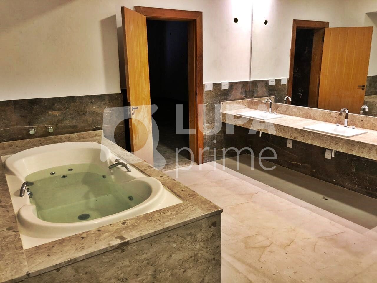 sobrado-venda-sao-paulo-cantareira-5dormitorios-5suites-6vagas-560m2-LM25678