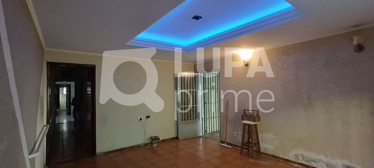 casa-terrea-venda-sao-paulo-parque-novo-mundo-2dormitorios-1suite-2vagas-250m2-LM25690