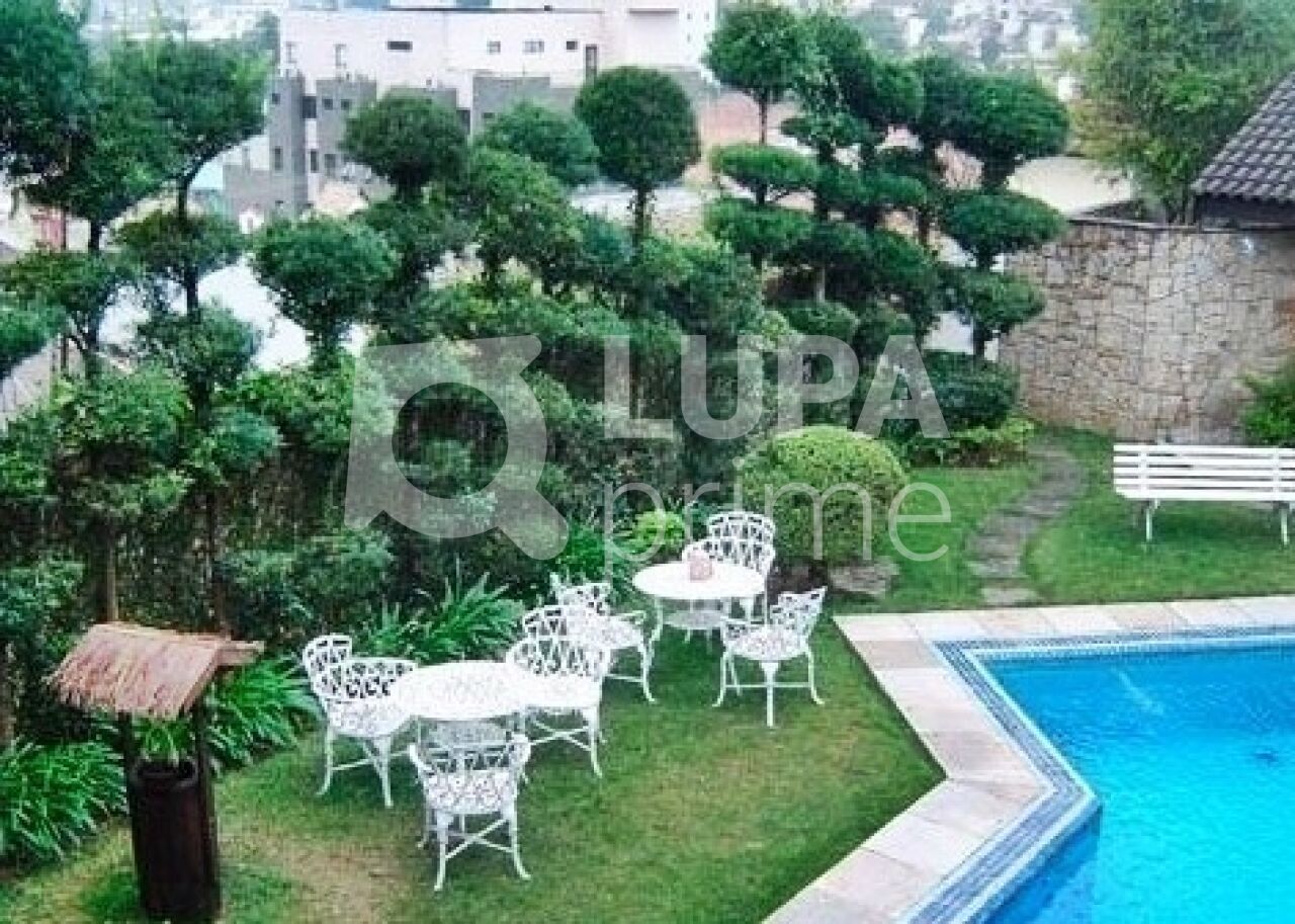 Casa à venda com 3 quartos, 381m² - Foto 3