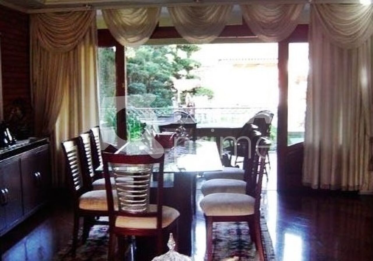 Casa à venda com 3 quartos, 381m² - Foto 10