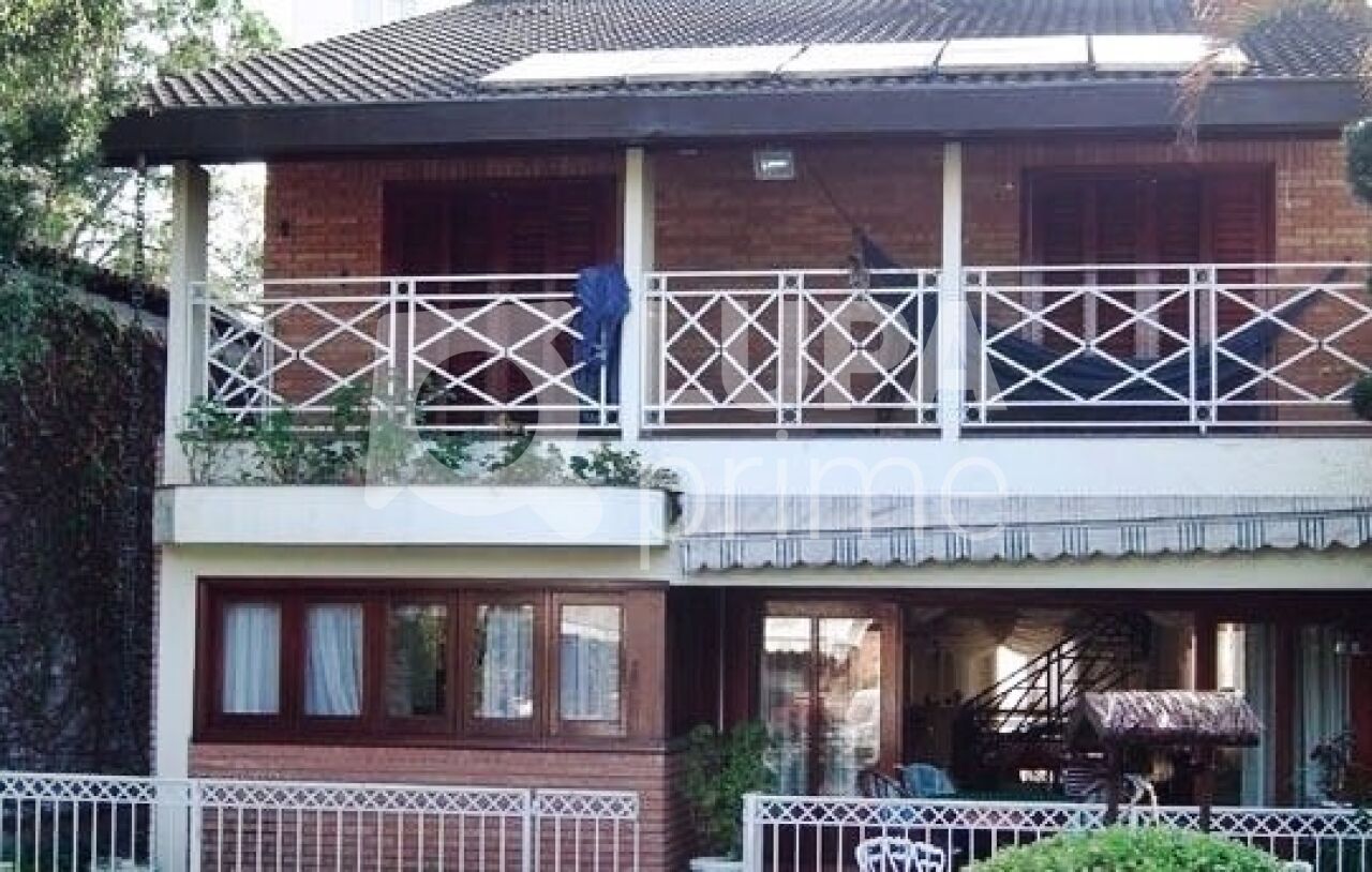 Casa à venda com 3 quartos, 381m² - Foto 11