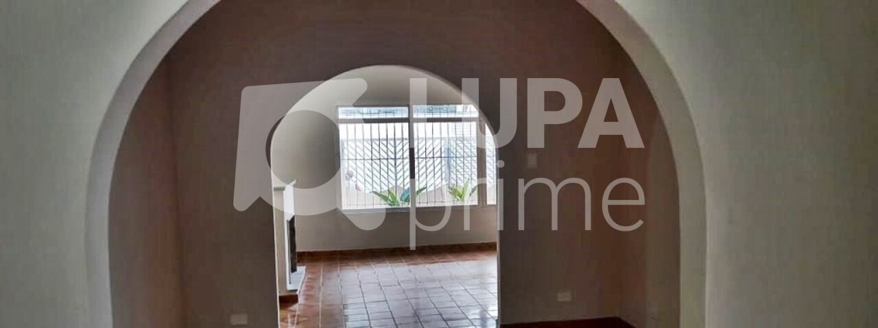 Casa à venda com 3 quartos, 200m² - Foto 4
