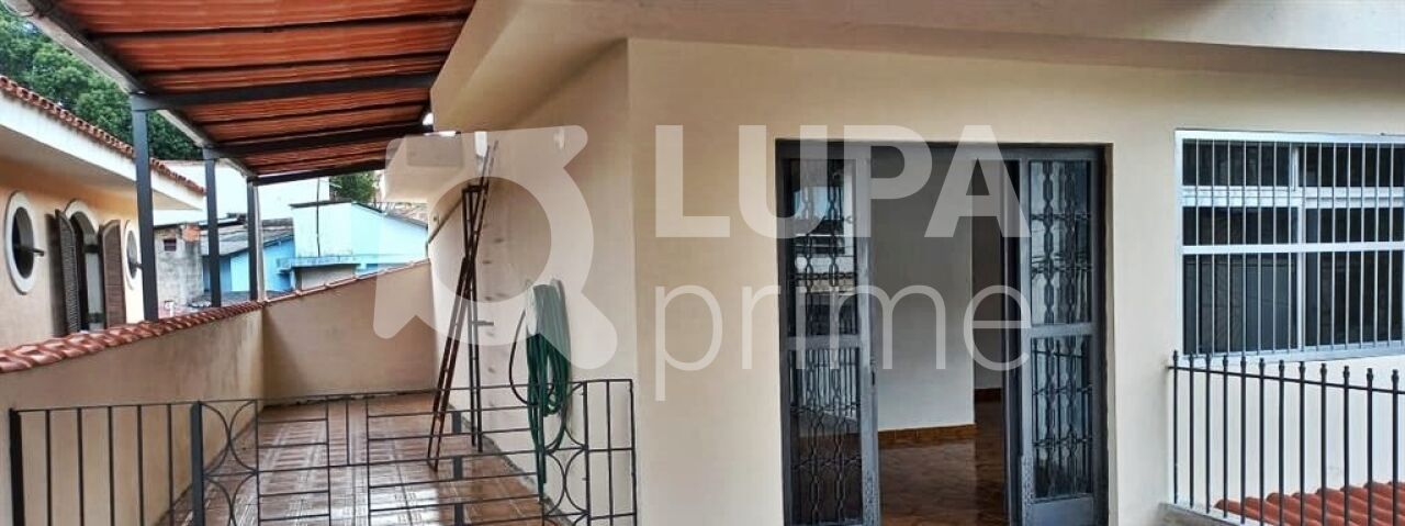 Casa à venda com 3 quartos, 200m² - Foto 14