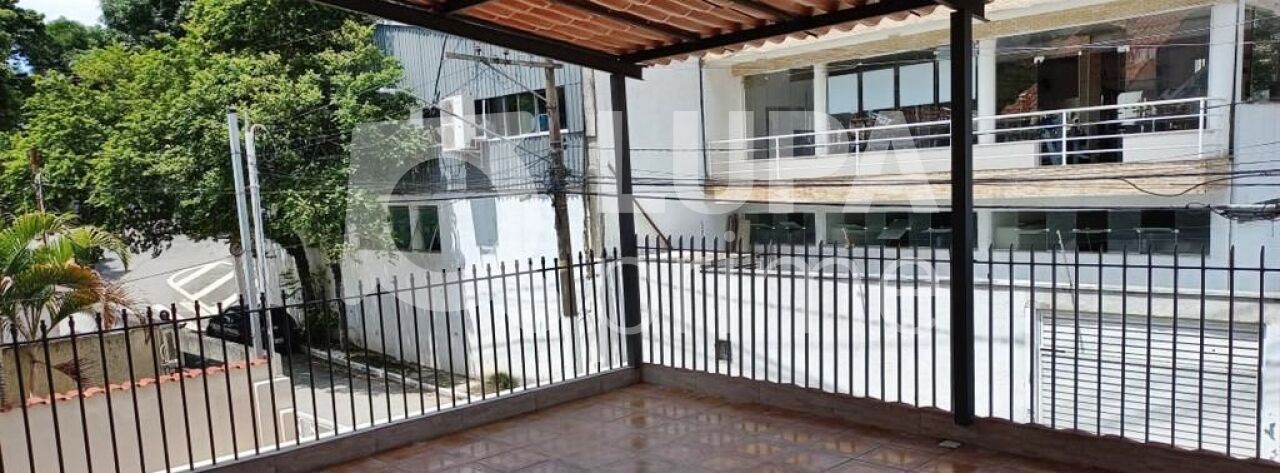 Casa à venda com 3 quartos, 200m² - Foto 16