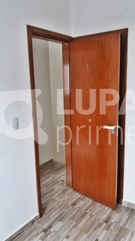 sobrado-venda-sao-paulo-vila-gustavo-2dormitorios-2suites-1vaga-46m2-LM25945