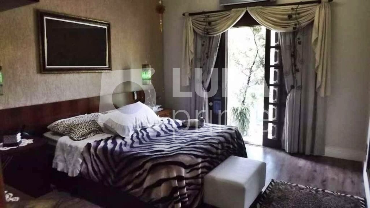 sobrado-venda-sao-paulo-tremembe-3dormitorios-3suites-6vagas-197m2-LM25994