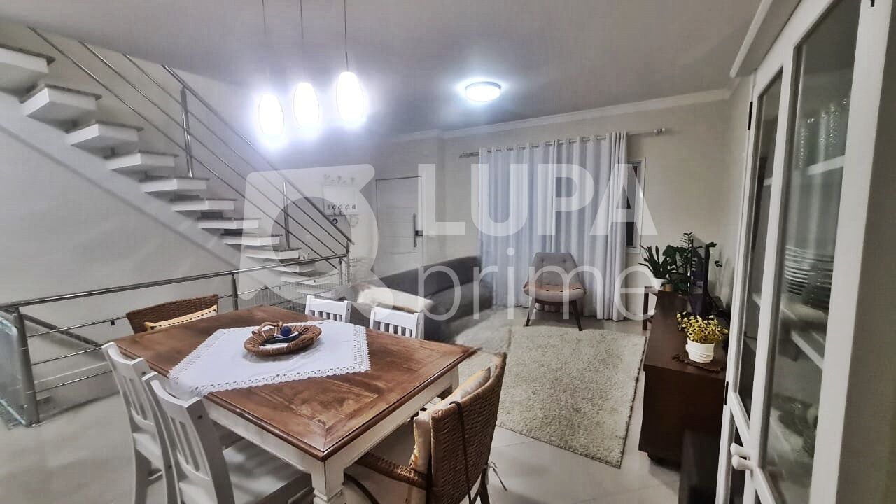 sobrado-venda-sao-paulo-agua-fria-3dormitorios-1suite-3vagas-130m2-LM26069