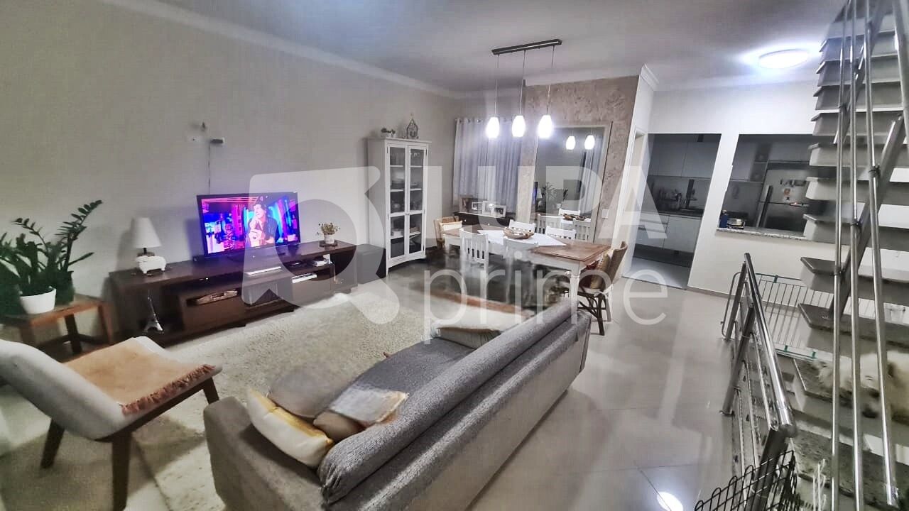 sobrado-venda-sao-paulo-agua-fria-3dormitorios-1suite-3vagas-130m2-LM26069