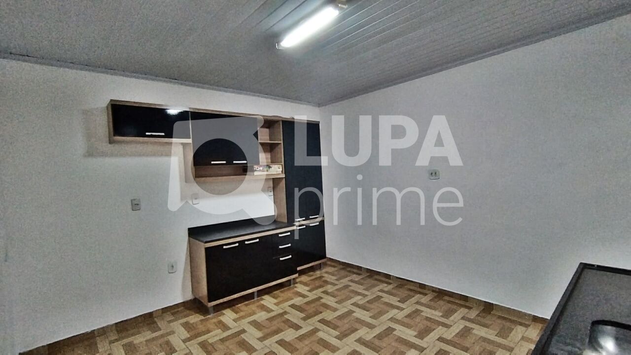 casa-terrea-venda-sao-paulo-carandiru-2dormitorios-2vagas-117m2-LM26086