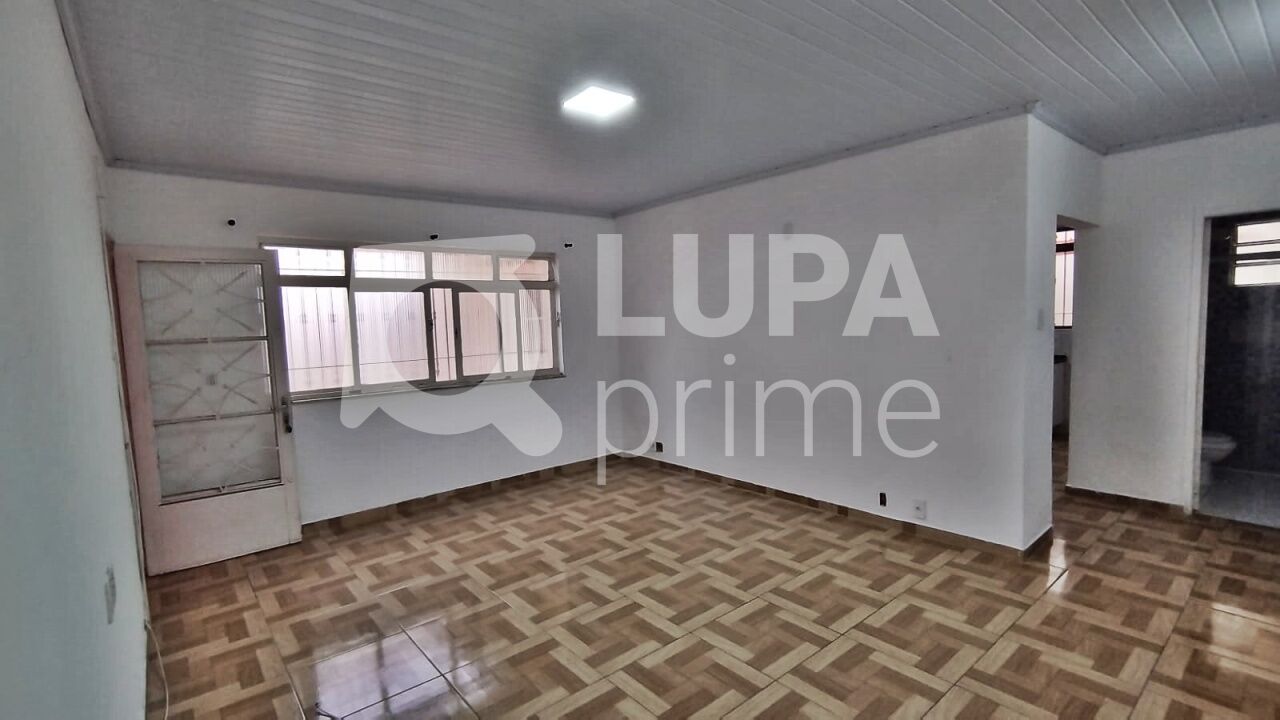 casa-terrea-venda-sao-paulo-carandiru-2dormitorios-2vagas-117m2-LM26086