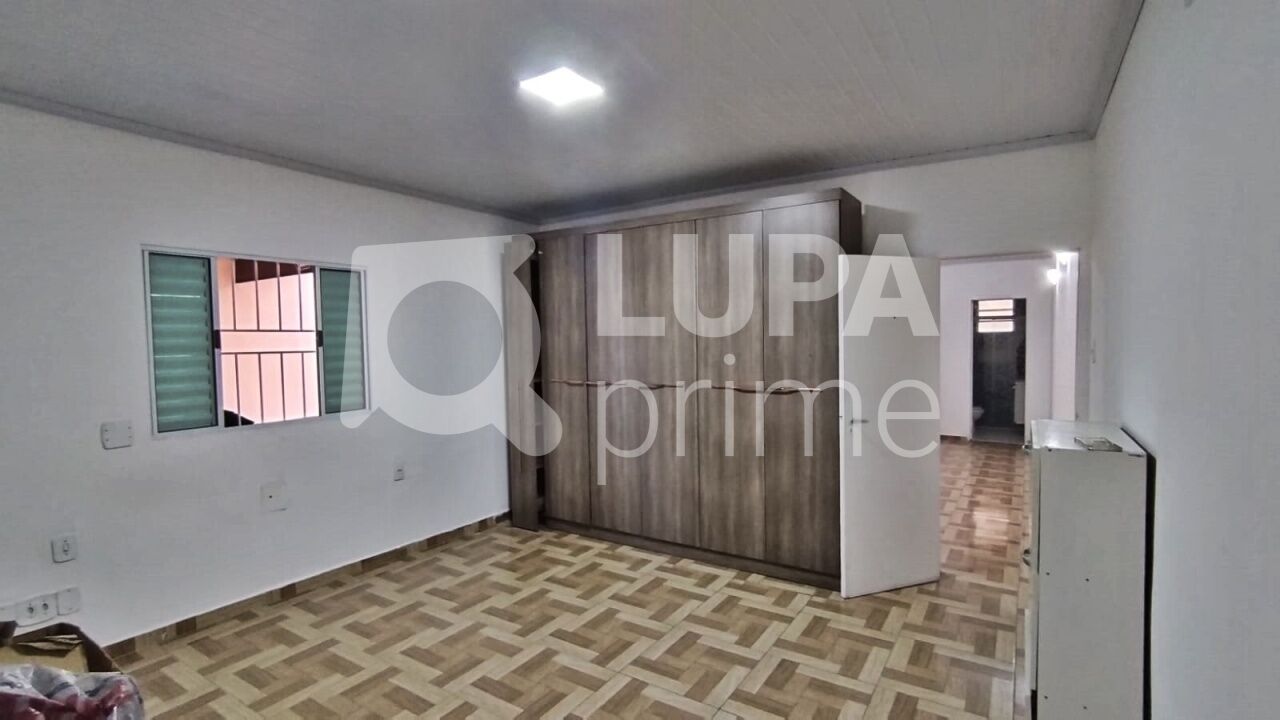 casa-terrea-venda-sao-paulo-carandiru-2dormitorios-2vagas-117m2-LM26086