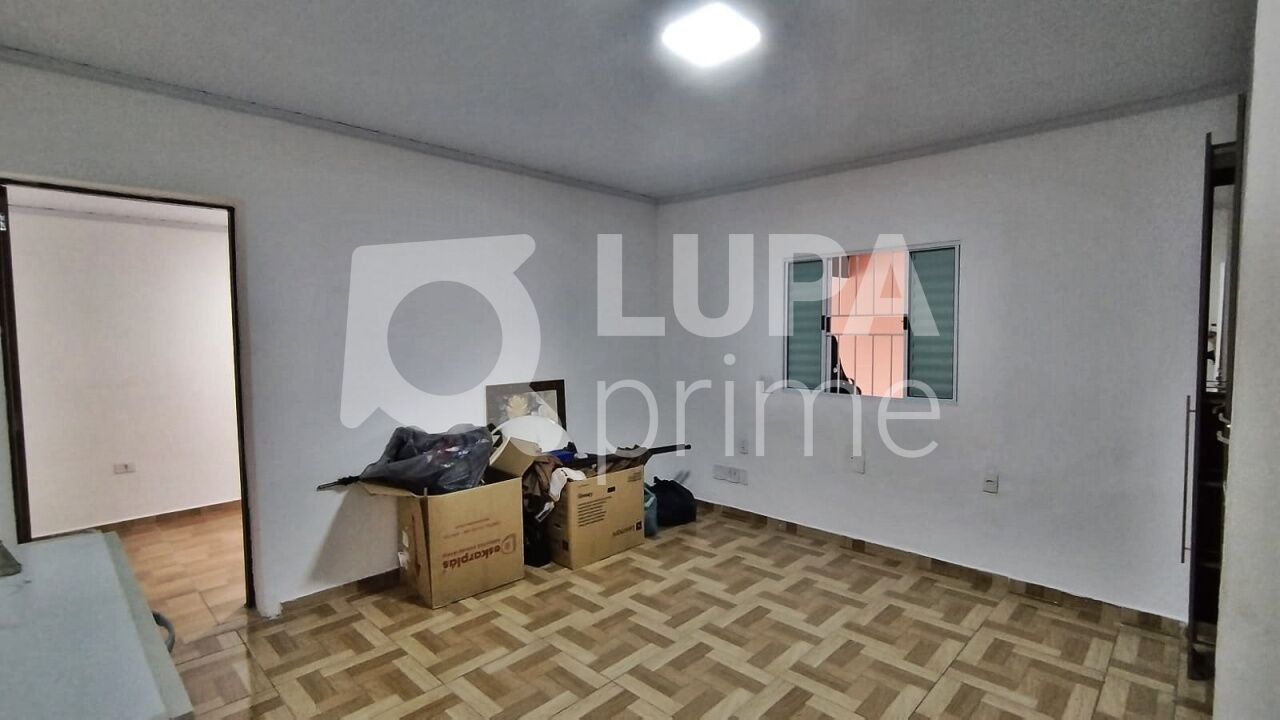 casa-terrea-venda-sao-paulo-carandiru-2dormitorios-2vagas-117m2-LM26086