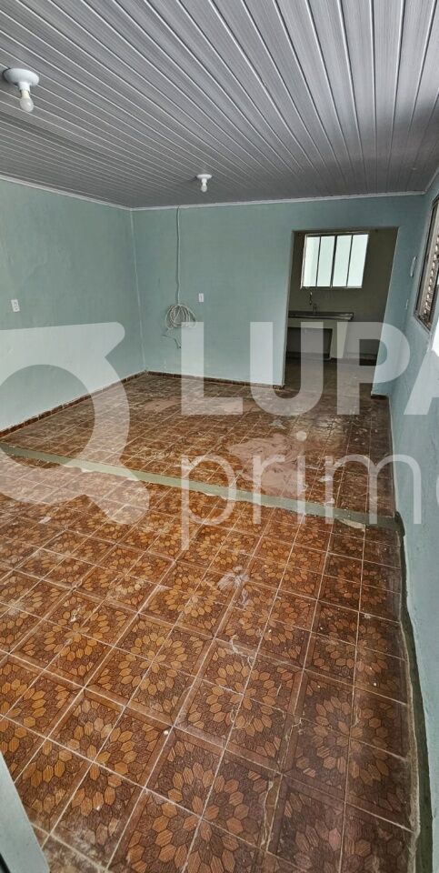 casa-terrea-locacao-sao-paulo-vila-maria-1dormitorio-1vaga-80m2-LM26282