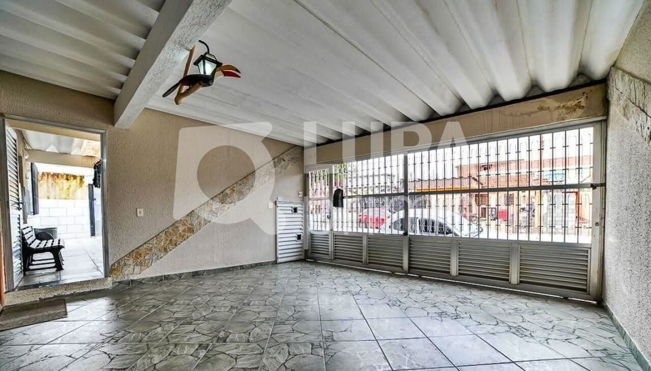 sobrado-venda-sao-paulo-parque-edu-chaves-2dormitorios-2suites-3vagas-240m2-LM26315