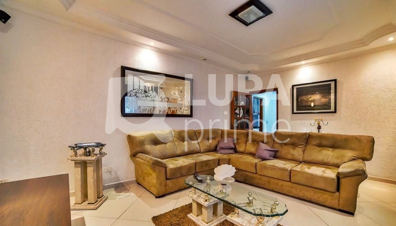 Casa, 2 quartos, 240 m² - Foto 2