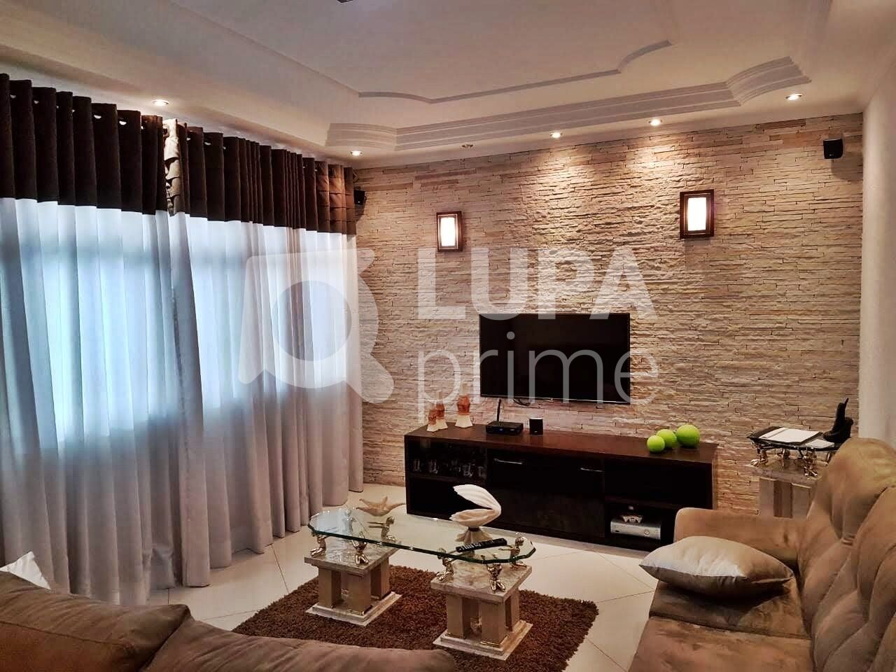 Casa, 2 quartos, 240 m² - Foto 1