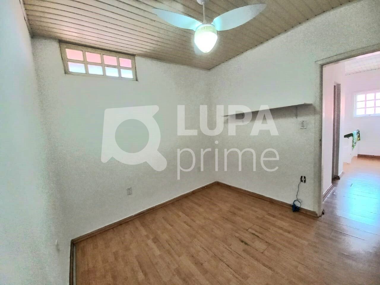 Casa de Condomínio à venda com 4 quartos, 205m² - Foto 13