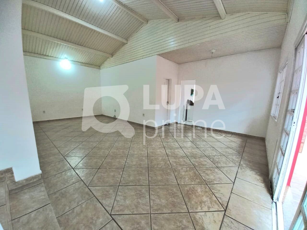 Casa de Condomínio à venda com 4 quartos, 205m² - Foto 4