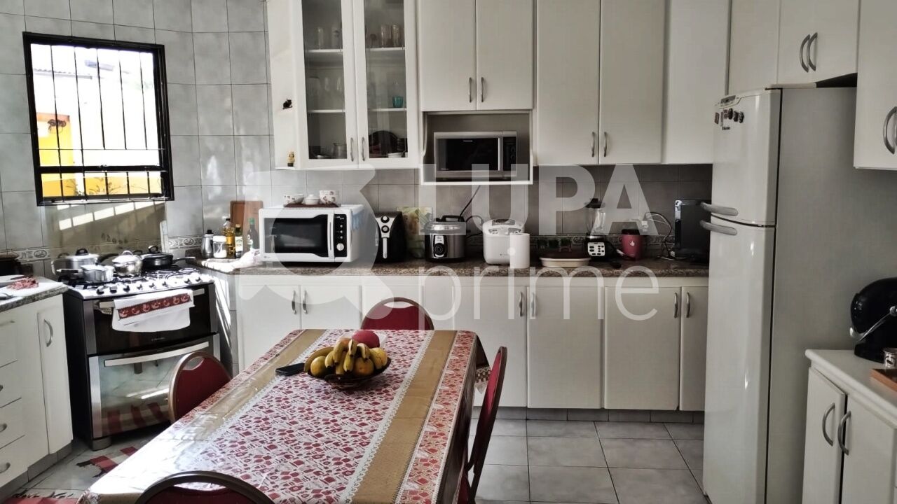 sobrado-venda-sao-paulo-jardim-guapira-3dormitorios-3suites-5vagas-391m2-LM26517