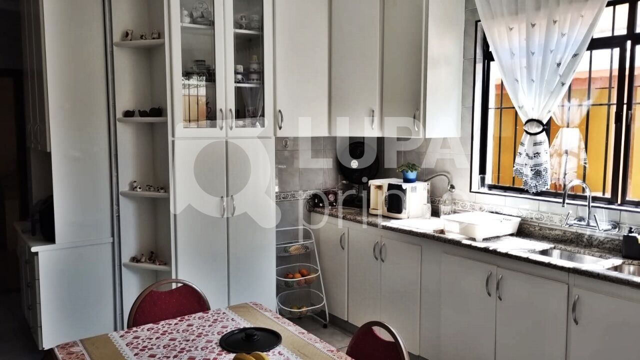 sobrado-venda-sao-paulo-jardim-guapira-3dormitorios-3suites-5vagas-391m2-LM26517