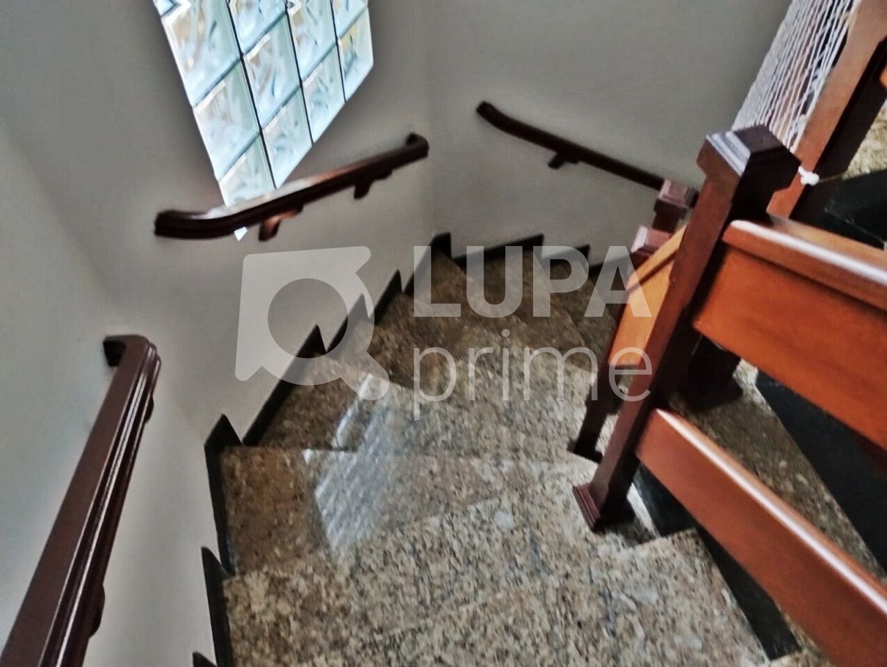 sobrado-venda-sao-paulo-jardim-guapira-3dormitorios-3suites-5vagas-391m2-LM26517