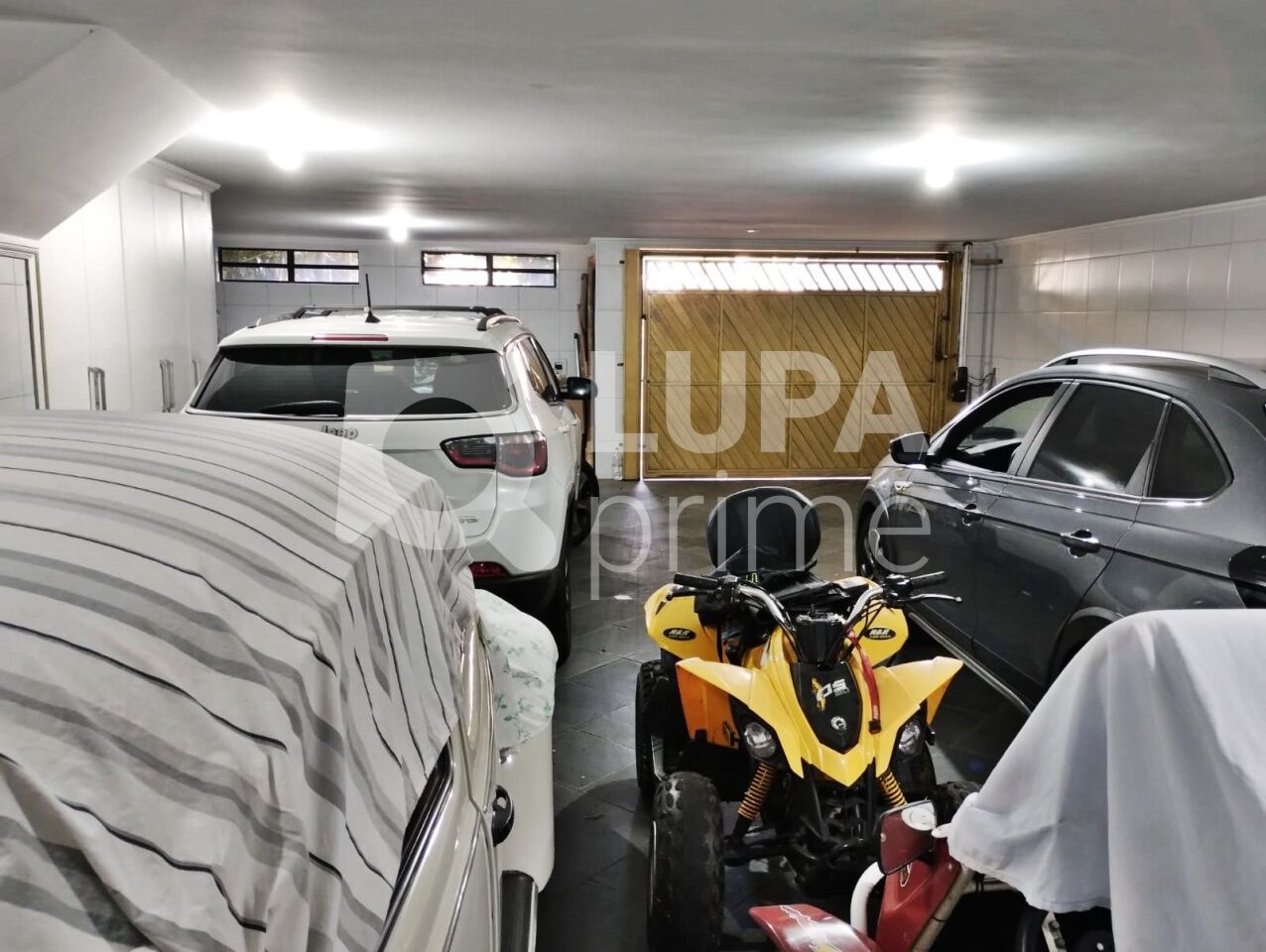 sobrado-venda-sao-paulo-jardim-guapira-3dormitorios-3suites-5vagas-391m2-LM26517