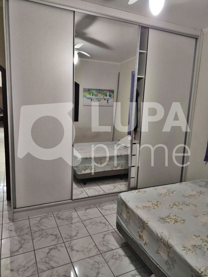 Casa, 3 quartos, 226 m² - Foto 9