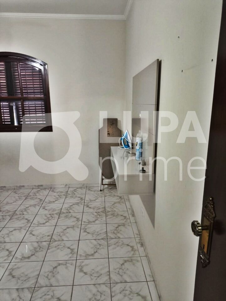 Casa, 3 quartos, 226 m² - Foto 11