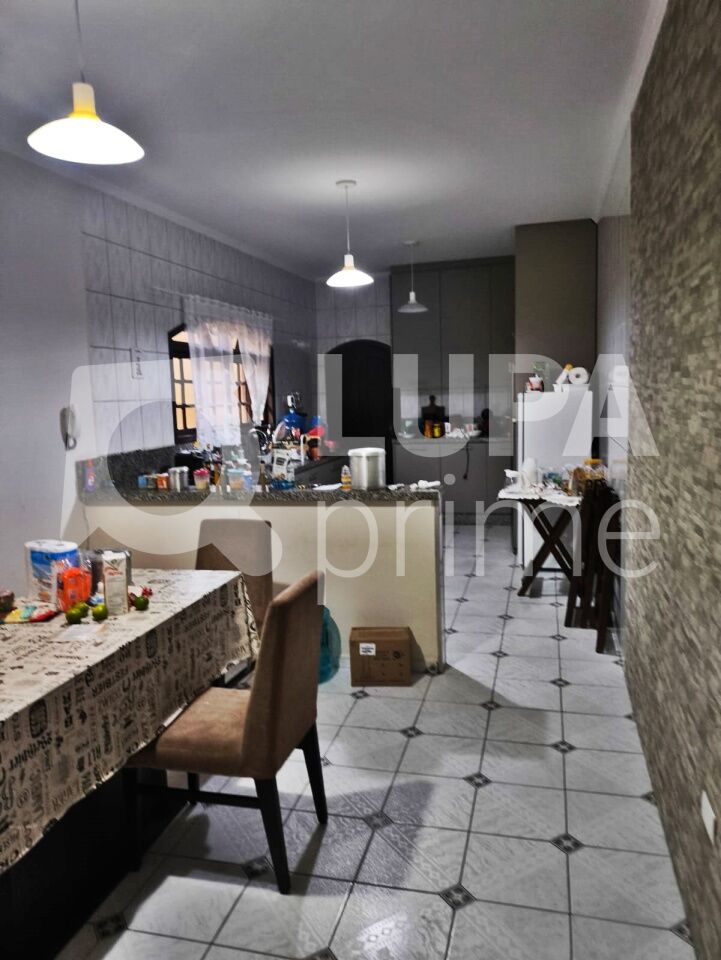 Casa, 3 quartos, 226 m² - Foto 13