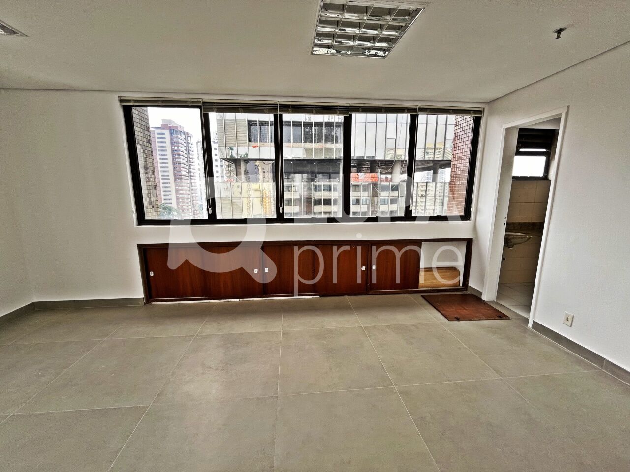 conj-comercial-venda-sao-paulo-brooklin-novo-2vagas-96m2-LM26846