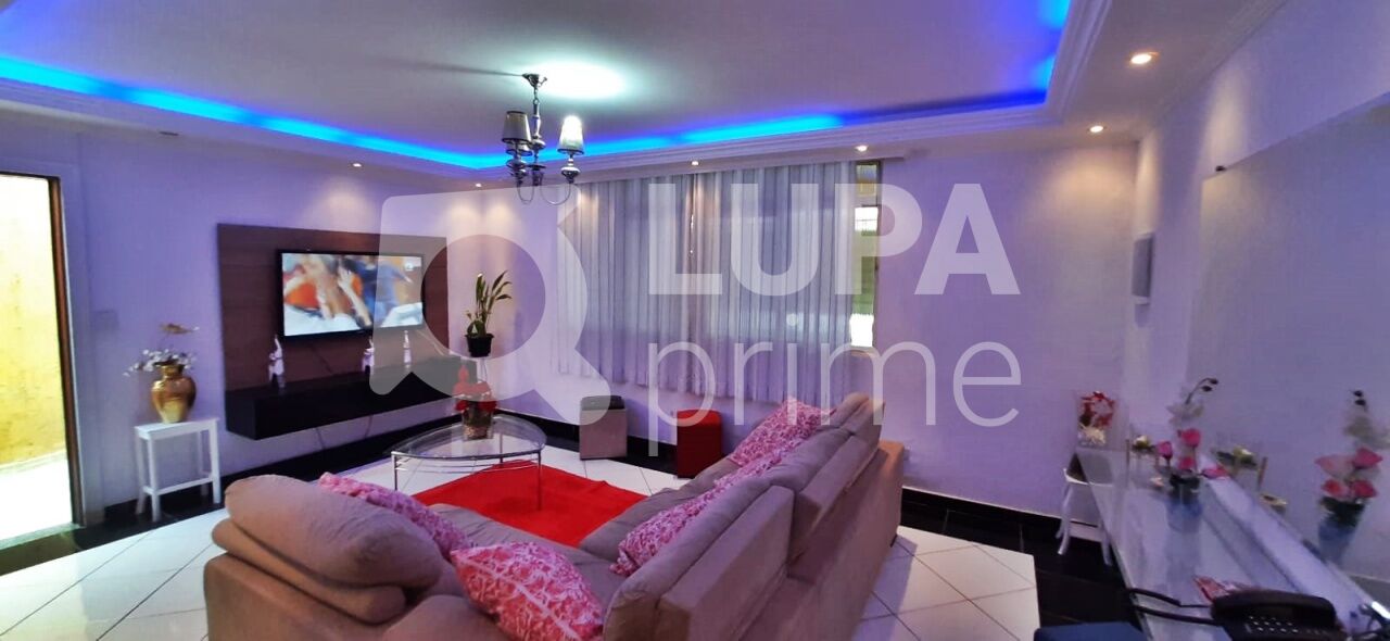 Casa, 4 quartos, 120 m² - Foto 1